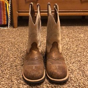 Ariat Fatbaby women’s cowgirl boots